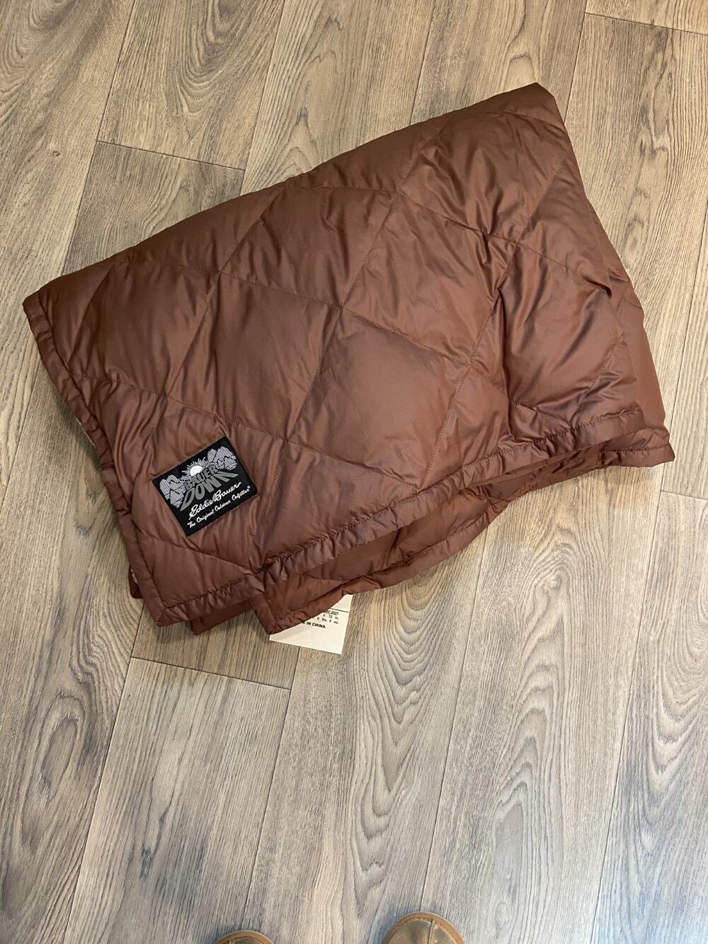 EDDIE BAUER Down Throw Blanket Purple Sherpa Goose Down, 50" x 72", Packable